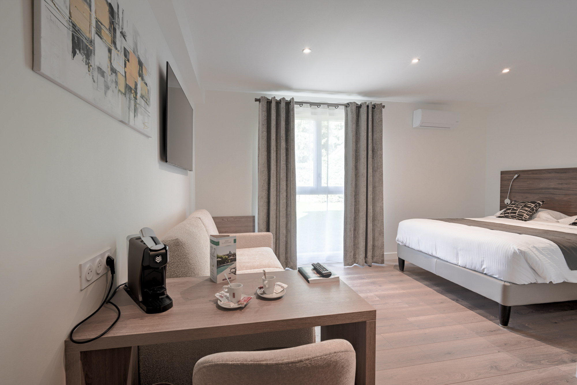 Hôtel Le Petit Casset — photographie de l’établissement
