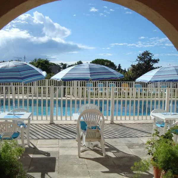 Vue de l’établissement Hôtel de la Poste Piscine