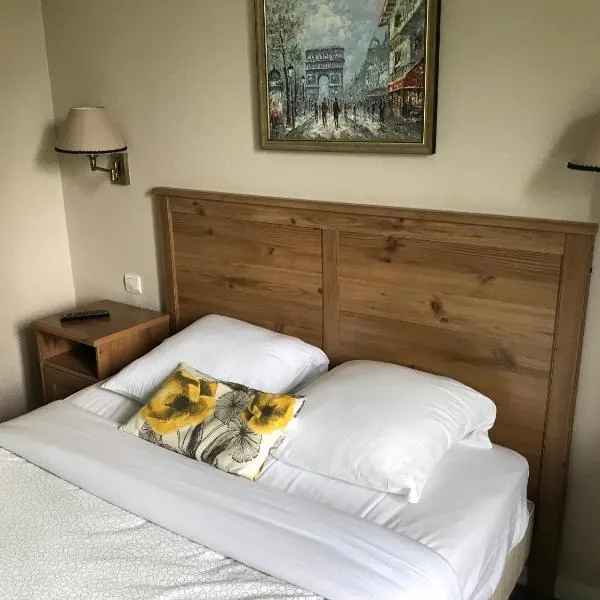 Vue de l’établissement LOGIS Hôtel & Restaurant - Au Bord du Lac