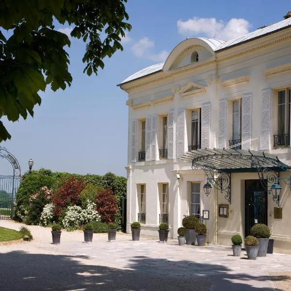 Vue de l’établissement Hôtel Pavillon Henri IV