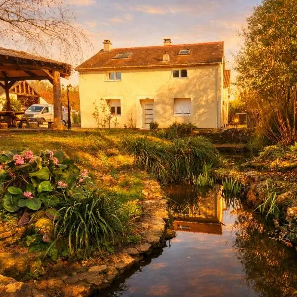 Vue de l’établissement Cottage au bord de bassin