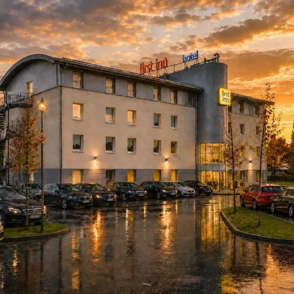 Vue de l’établissement First Inn Hotel Paris Sud Les Ulis