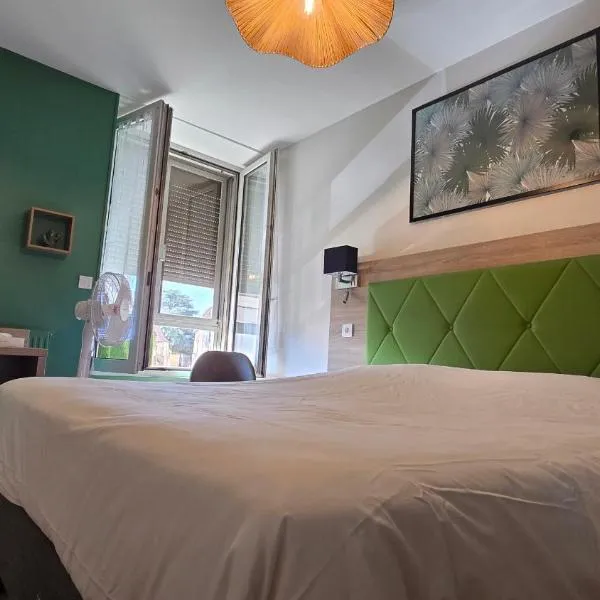 Vue de l’établissement Logis Hôtel Au Croissant