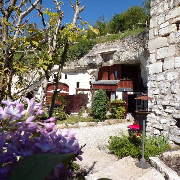 Vue de l’établissement Les Troglos de Beaulieu
