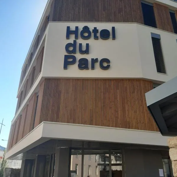 Vue de l’établissement Logis Hotel du Parc-Restaurant - Le Rouget de Lisle