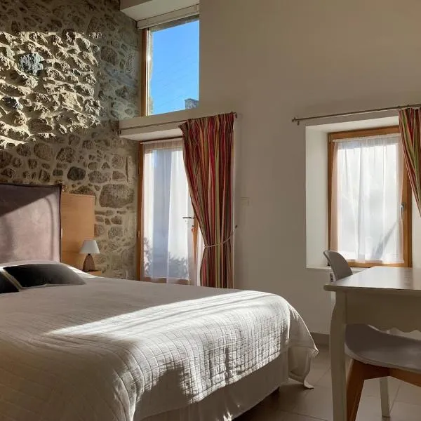 Vue de l’établissement beautiful renovated farmhouse Le Cellier