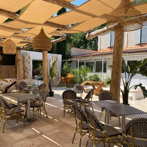 Vue de l’établissement AUBERGE DES PINS