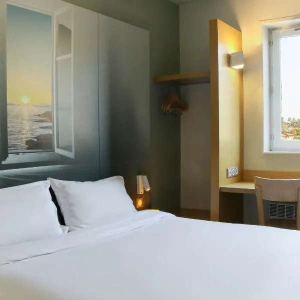 Vue de l’établissement B&B HOTEL Fréjus Roquebrune-sur-Argens