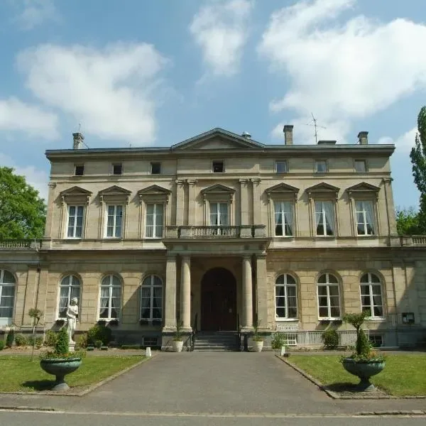 Hébergement Château De La Motte Fenelon