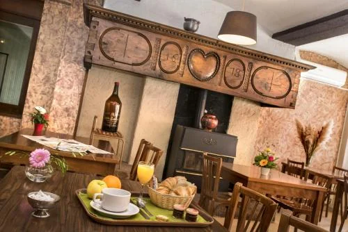 Photographie de Logis Hotel Restaurant Du Commerce