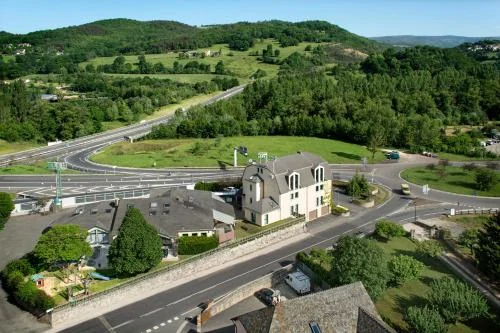 Photographie de Hôtel-Restaurant Le Calice Du Gevaudan - A75
