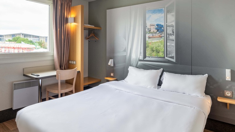 B&B HOTEL Lyon Grand Stade Meyzieu — photographie de l’établissement