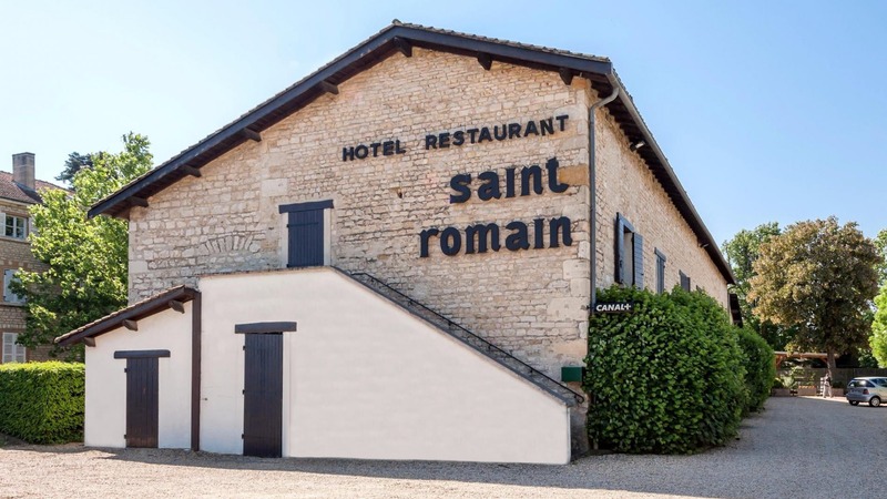 Logis Hôtel Restaurant Le Saint Romain — photographie de l’établissement
